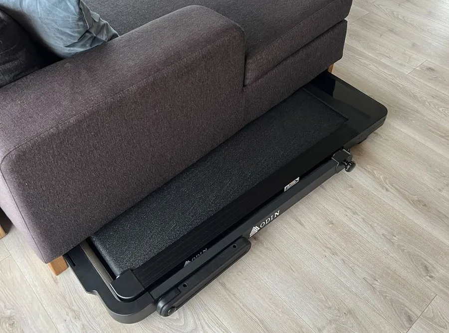 foldbart løbebånd under sofa